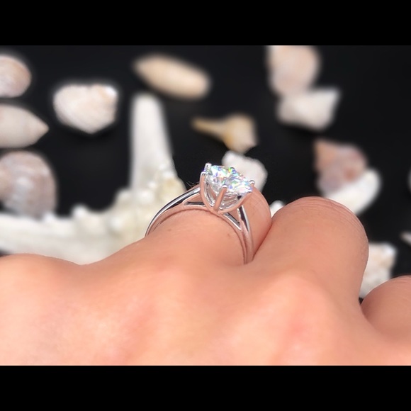 2ct moissanite 14k white gold ring with Certificate - Picture 3 of 13